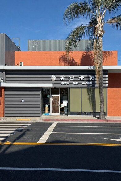 More Photos Of 535-611 W Main St, Alhambra Storefront Retail Office For Lease