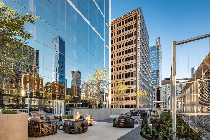 More Photos Of 131 S Dearborn St, Chicago Office For Lease