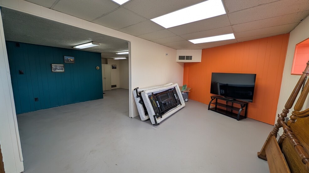 More Photos Of 1402 Prairie Ave, South Bend Auto Repair For Lease