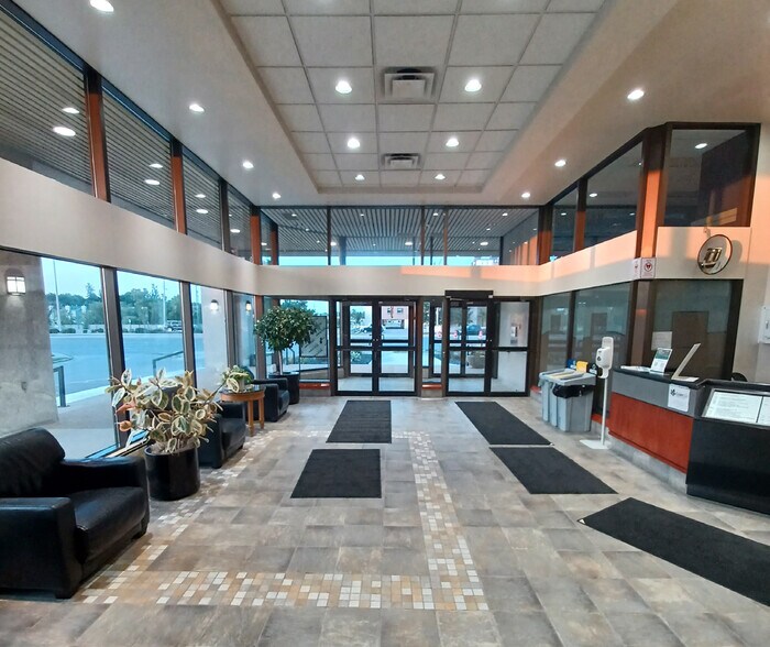 More Photos Of 1661 Portage Av, Winnipeg Office For Lease