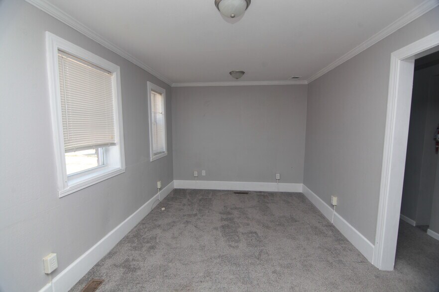 More Photos Of 124 3rd Ave W, Milan Office For Lease