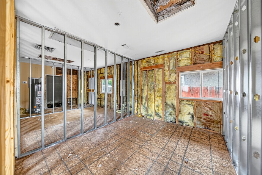 More Photos Of 123 2nd St, Elko Office For Sale