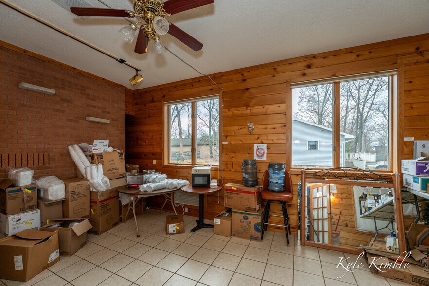 More Photos Of 104 W Houghton Lake Dr, Prudenville Hotel For Sale