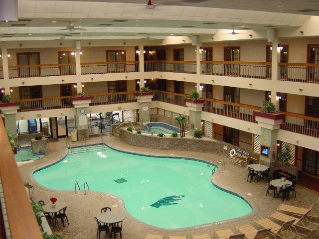 More Photos Of 1244 Canterbury Rd, Shakopee Hotel For Lease