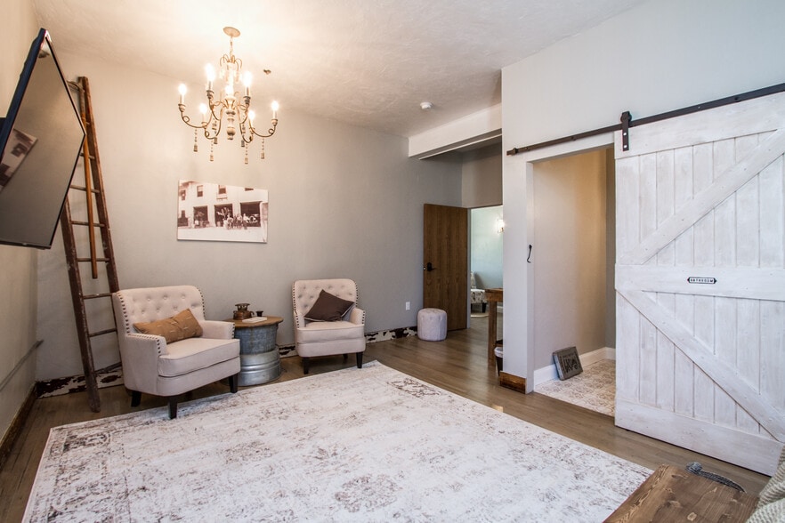 More Photos Of 200 S Magdalen St, San Angelo Police Fire Station For Sale