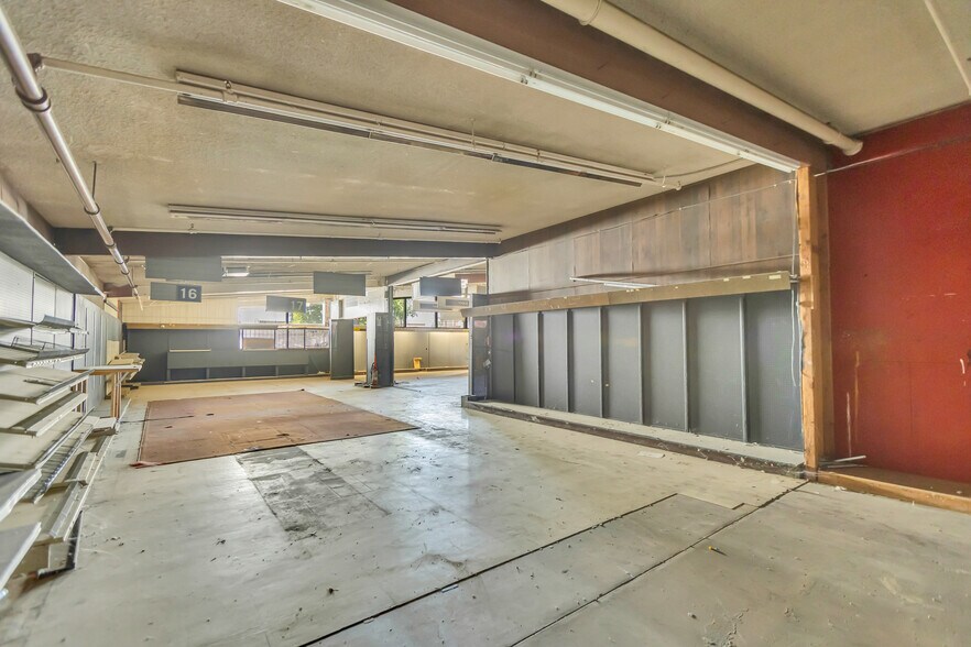 More Photos Of 5303 Freeport Blvd, Sacramento Storefront For Lease