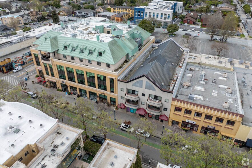 More Photos Of 1115-1119 Pacific Ave, Santa Cruz Office For Lease