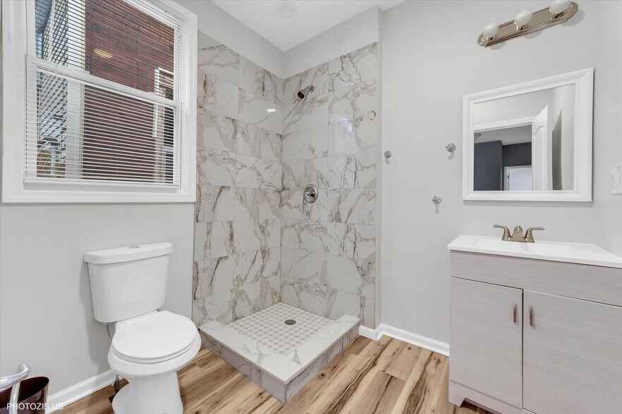 More Photos Of 8404 S Exchange Ave, Chicago Multifamily For Sale