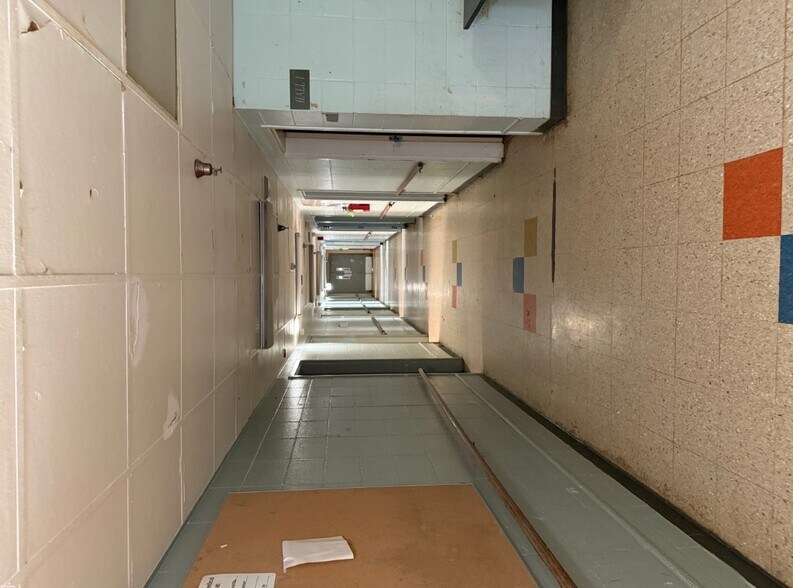 More Photos Of 201 Lee St, Tallulah Apartments For Sale