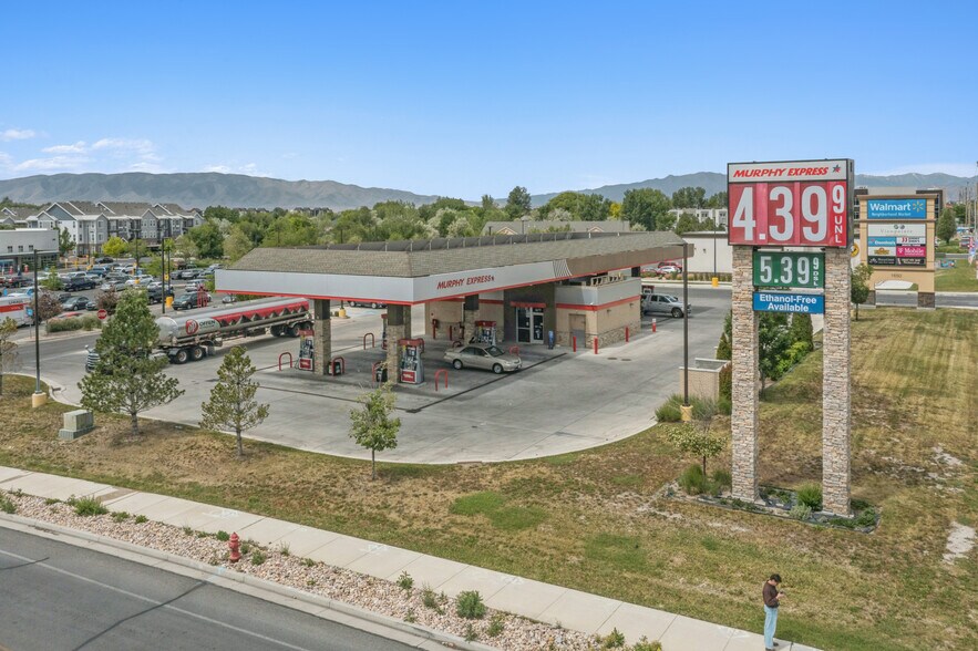 More Photos Of 1679 West State St, Pleasant Grove Service Station For Sale