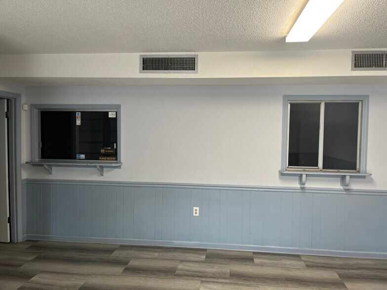 More Photos Of 303 Pineview Dr, Waycross Medical For Lease