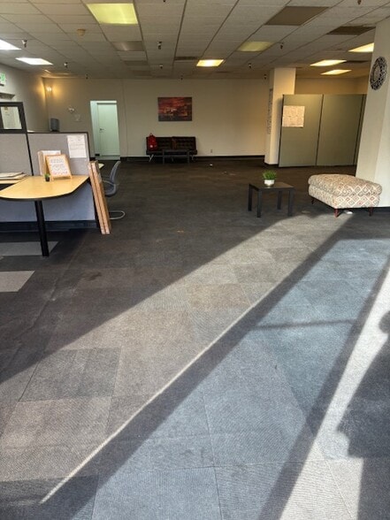 More Photos Of 700 Santa Anita Dr, Woodland Warehouse For Lease