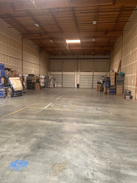 More Photos Of 4215 95th St SW, Lakewood Warehouse For Lease