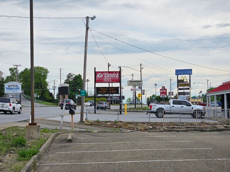 More Photos Of 4525 Sunset Blvd, Steubenville Storefront Retail Office For Lease