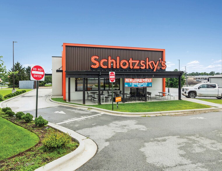 More Photos Of 1012 Highway 62 E, Mountain Home Fast Food For Sale