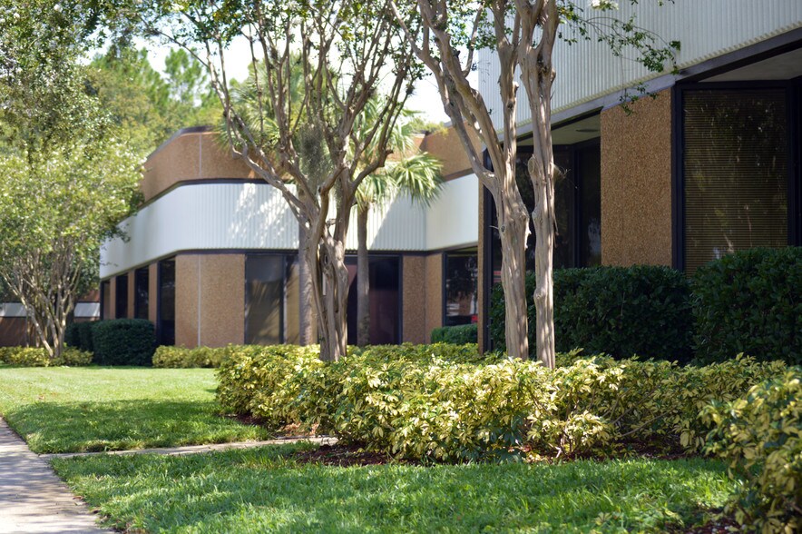 More Photos Of 1911 N Us Hwy 301, Tampa Light Manufacturing For Lease