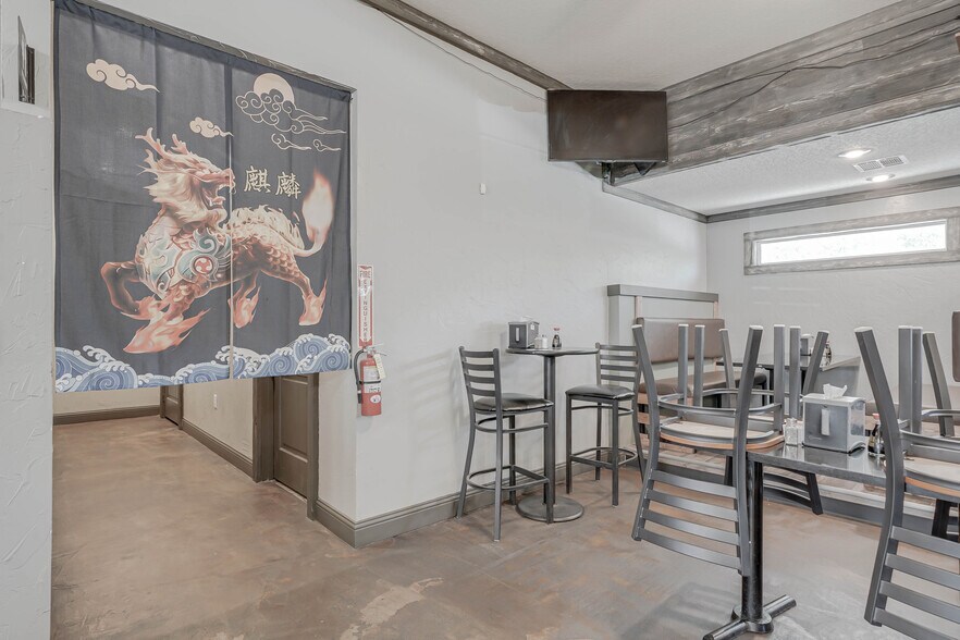 More Photos Of 215 NE 27th Ave, Mineral Wells Restaurant For Sale