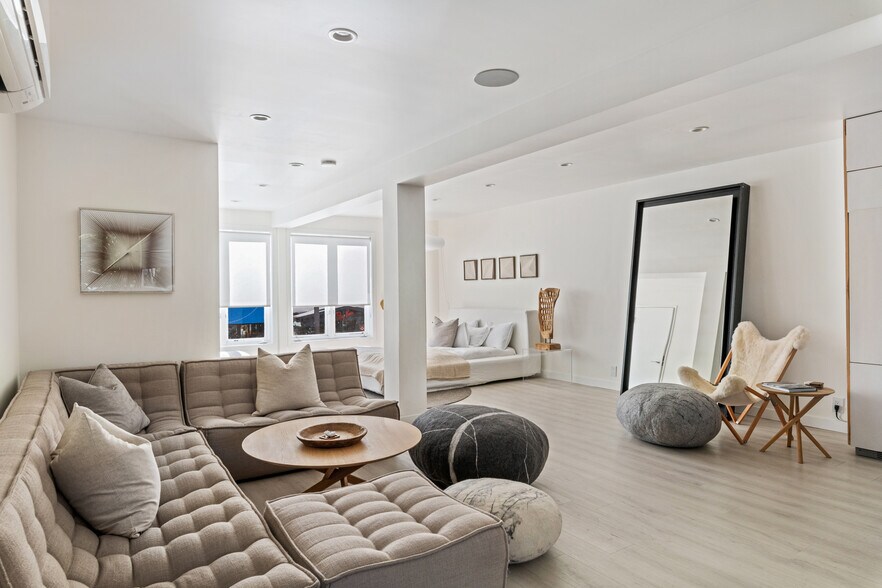 More Photos Of 1423 Abbot Kinney Blvd, Venice General Retail For Sale