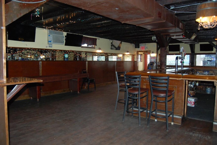 More Photos Of 18 Nelson Ave, Staten Island Restaurant For Sale