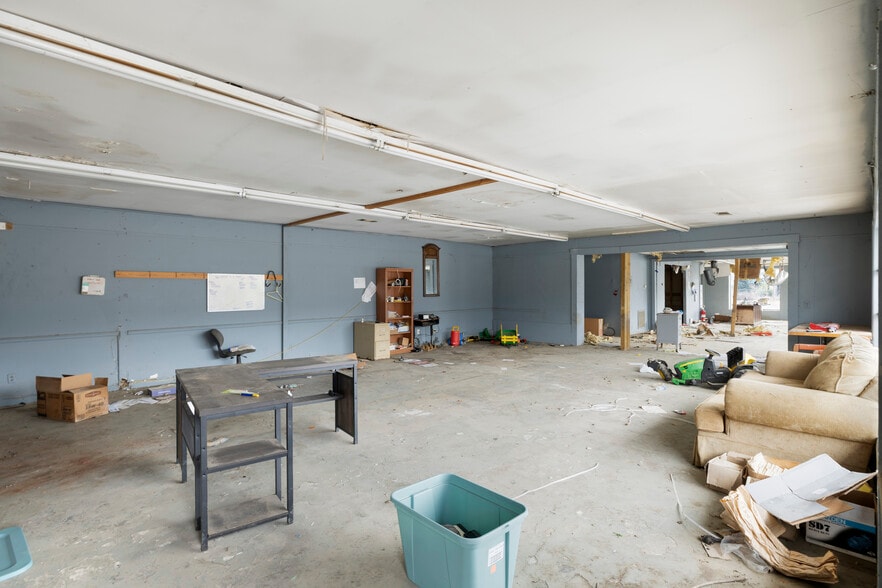 More Photos Of 4729 Alabama Hwy SW, Rome Auto Repair For Sale