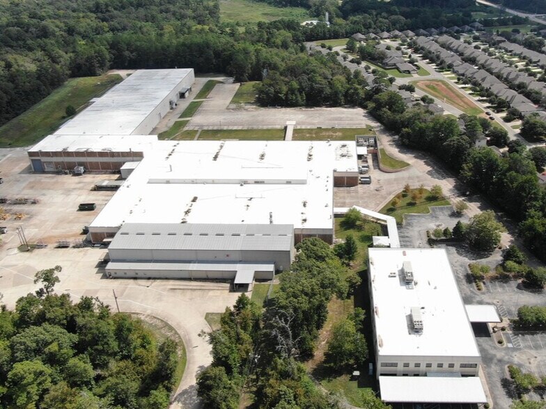 Primary Photo Of 10586 Highway 75 N, Willis Unknown For Lease