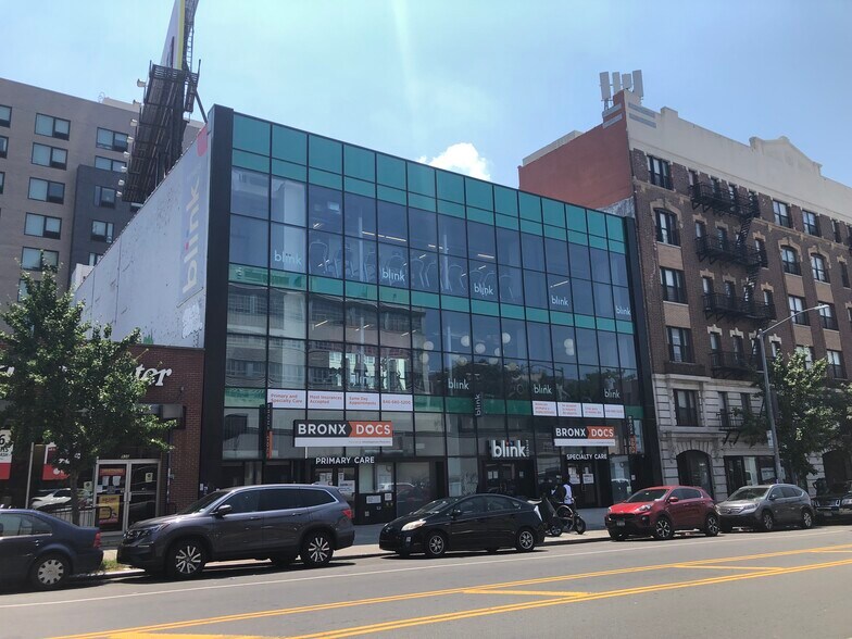 More Photos Of 932 Southern Blvd, Bronx Freestanding For Lease
