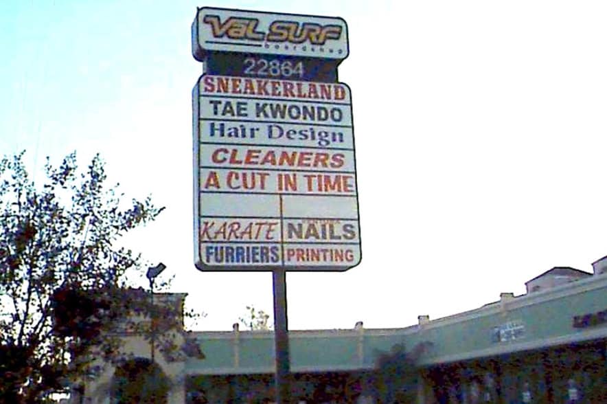More Photos Of 22864-22898 Ventura Blvd, Woodland Hills Storefront For Lease