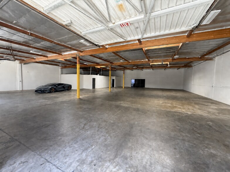 More Photos Of 1760 Monrovia Ave, Costa Mesa Manufacturing For Lease