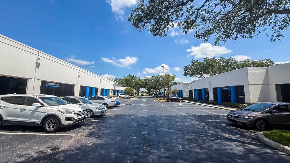 More Photos Of 5776 Hoffner Ave, Orlando Unknown For Lease