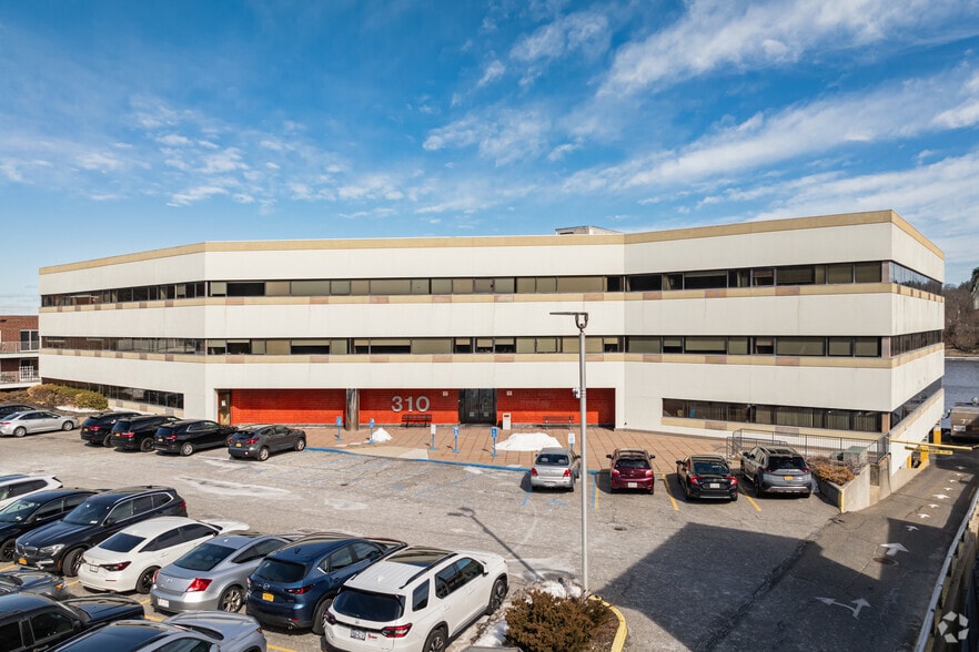 Primary Photo Of 310 E Shore Rd, Great Neck Medical For Sale