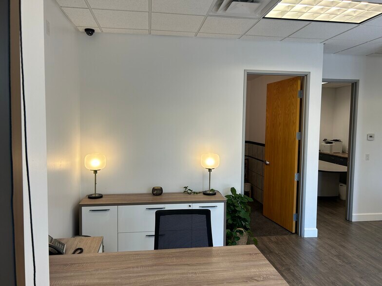 More Photos Of 18205 N 51st Ave, Glendale Office For Lease