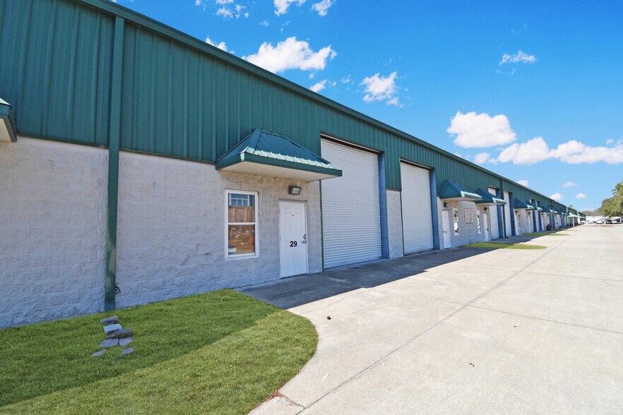 More Photos Of 1761 Dobbs Rd, Saint Augustine Warehouse For Lease