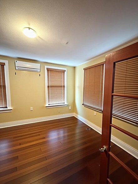 More Photos Of 4203 N Nebraska Ave, Tampa Office Residential For Sale