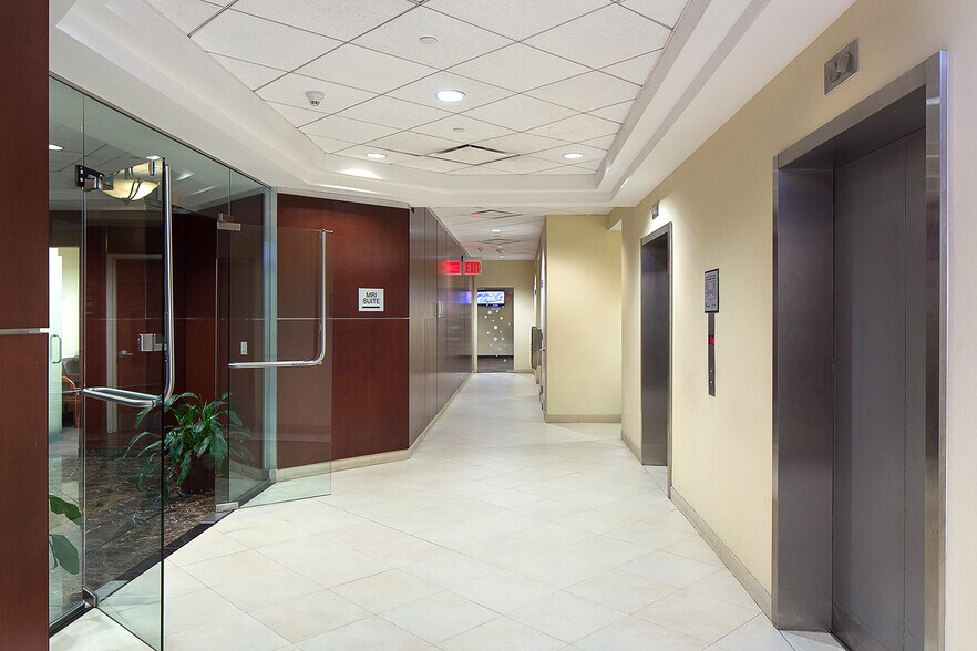More Photos Of 444 Merrick Rd, Lynbrook Medical For Lease