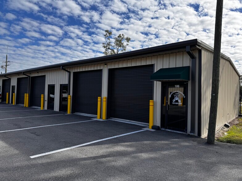 Primary Photo Of 9402 US Hwy 92, Tampa Warehouse For Lease