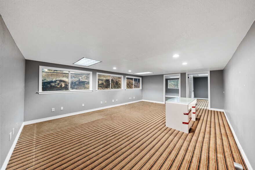 More Photos Of 6580 Federal Blvd, Lemon Grove Warehouse For Sale