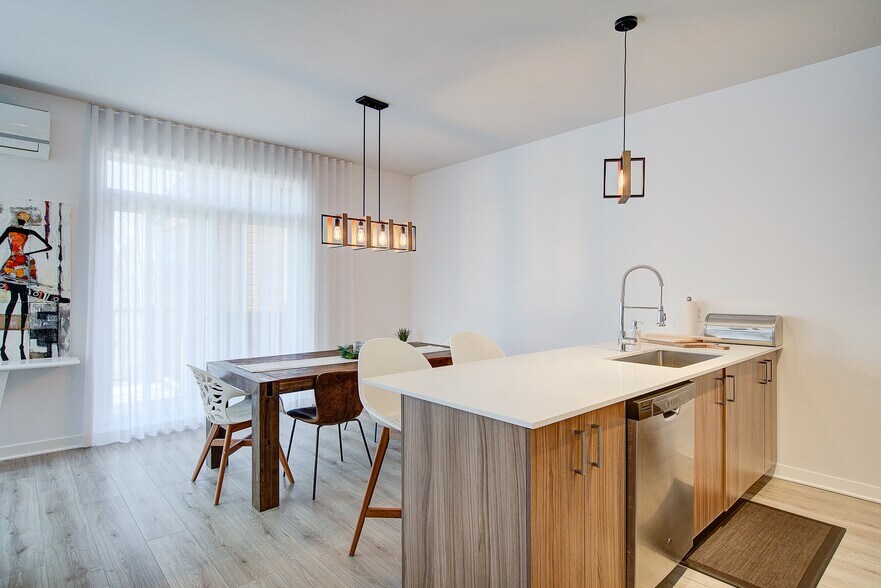 More Photos Of 108 Rue Bruno-Dion, Blainville Apartments For Sale