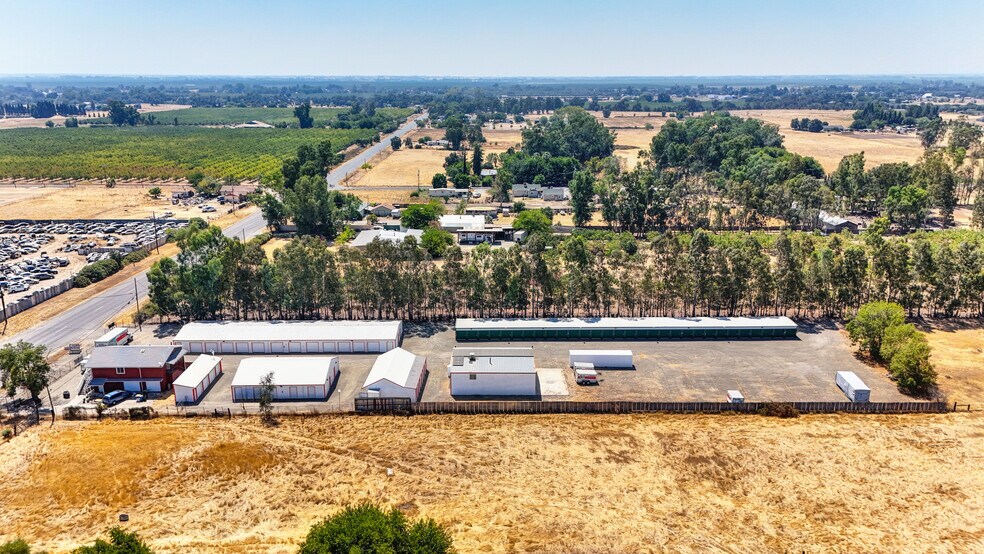 More Photos Of 7965 State Highway 99W, Gerber Self Storage For Sale