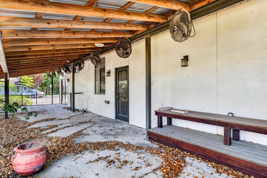 More Photos Of 32750 Pennsylvania Ave, San Antonio General Retail For Sale
