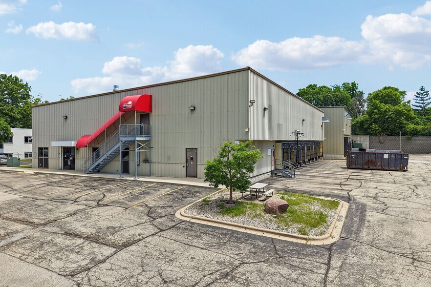 More Photos Of 4484 Robertson Rd, Madison Warehouse For Sale