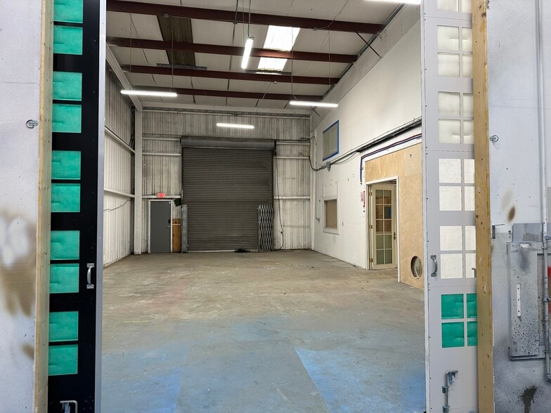 More Photos Of 2501 Jennings St, San Francisco Manufacturing For Lease