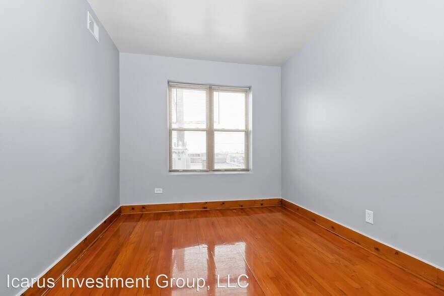 More Photos Of 6237-6245 S Kedzie Ave, Chicago Multifamily For Sale