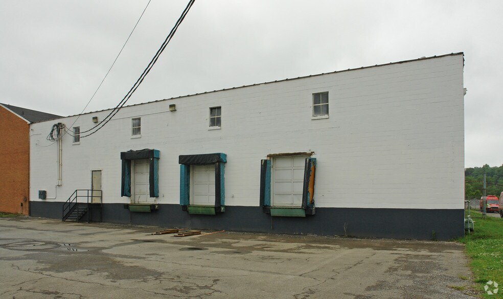 More Photos Of 2480 Patterson Ave, Roanoke Warehouse For Lease