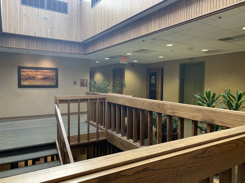 More Photos Of 1919 S 40th St, Lincoln Loft Creative Space For Sale