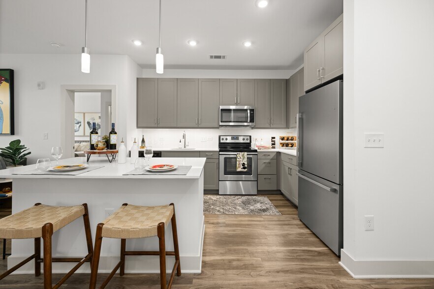 More Photos Of 145 New Bern St, Charlotte Apartments For Lease