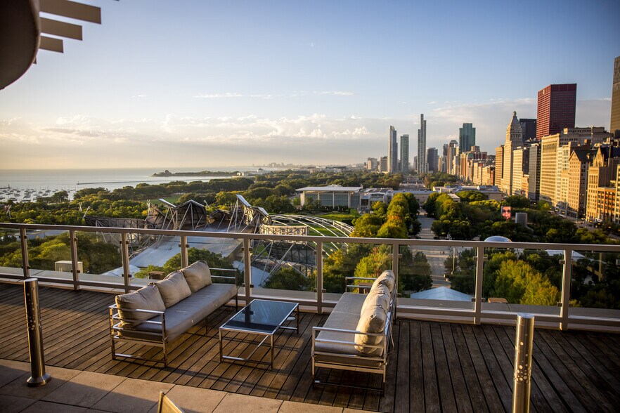 Primary Photo Of 180 N Stetson Ave, Chicago Coworking Space