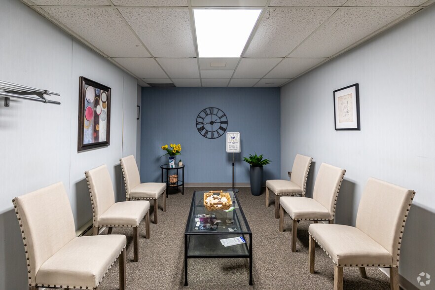 More Photos Of 125 Liberty St, Springfield Medical For Lease