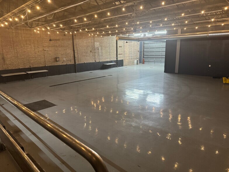 More Photos Of 140 W 62nd, Chicago Manufacturing For Lease