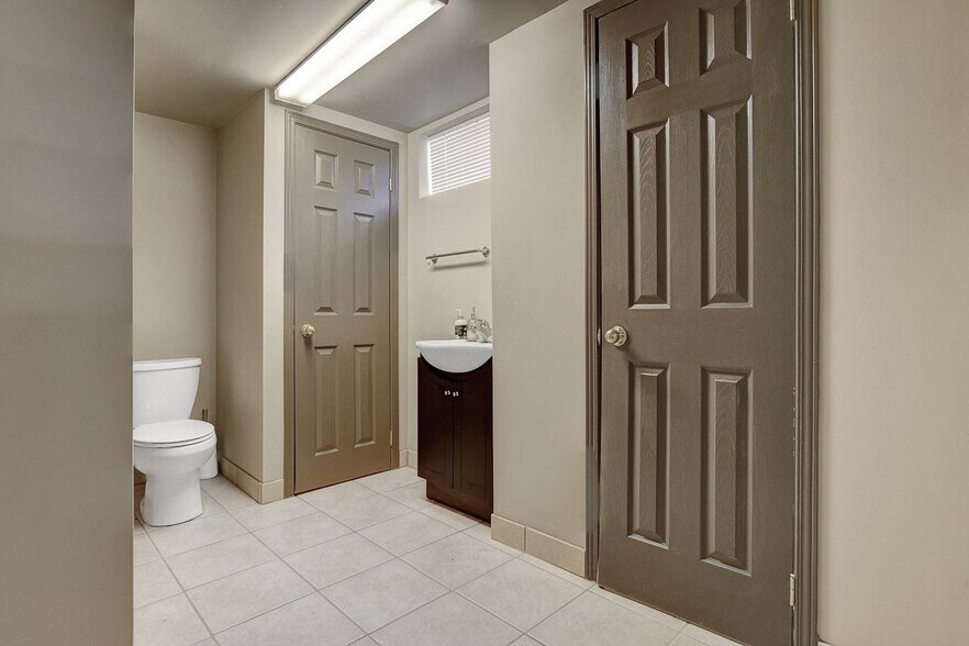 More Photos Of 2991 Carp Rd, Ottawa Office For Lease