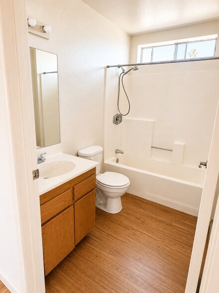 More Photos Of 810 S Berendo St, Los Angeles Apartments For Sale